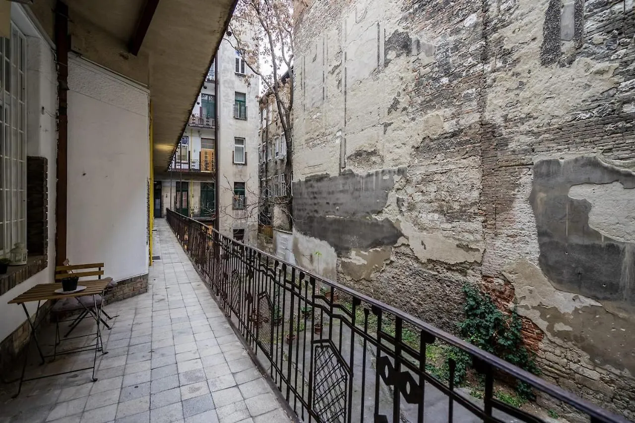 Bpr Calypso Home With A/C Budapest Appartamento
